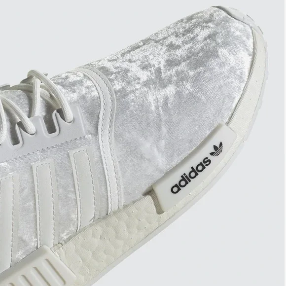 NEW! Adidas Women's NMD_R1 Crystal White Silver Metallic Running Shoes Size 8 - Picture 5 of 9